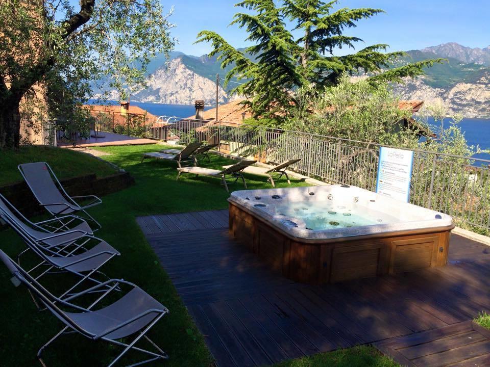 Appartamenti La Perla Malcesine Buitenkant foto